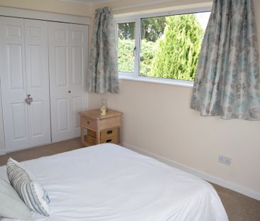 Jennys Lane, Lytchett Matravers, Poole - Photo 6