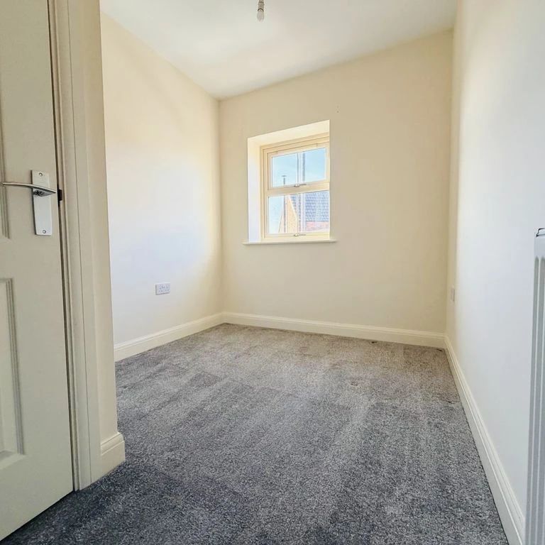 75 Mendip Avenue, - Photo 1