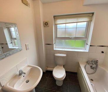 Apt 27 The Courtyard, Castlereagh Road, Belfast, BT5 5FZ - Photo 2