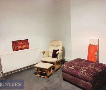 3 bedroom House To Let - Photo 4