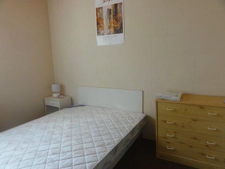 Location Appartement 2 pièces 37m² LE CREUSOT 71200 - Photo 4