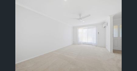 PERFECTLY PRESENTED VILLA! - Photo 3