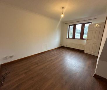 2 bedroom semi-detached house to rent - Photo 2