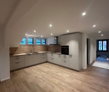 Spacieux appartement de 4,5 pièces rénové à Bévilard - Photo 5