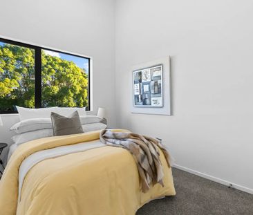 2/113 Te Atatu Road, Te Atatu South - Photo 2