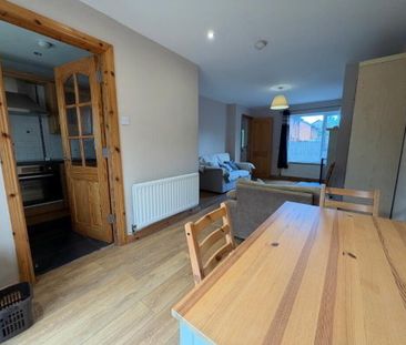 11 Hampton Gardens, Belfast, BT7 3DF - Photo 1