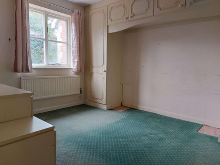 3 bedroom terraced house to rent - Photo 3