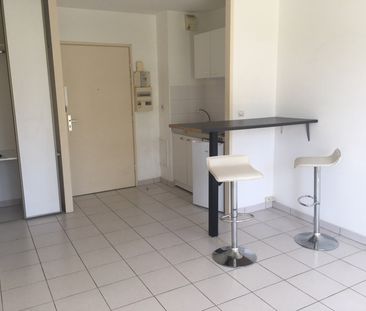 Location Appartement 2 pièces 29m² ORLEANS 45000 - Photo 3