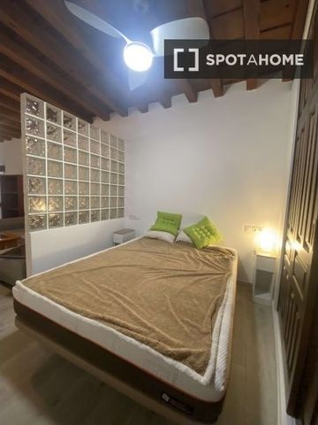 granada, Andalusia 18009 - Photo 3