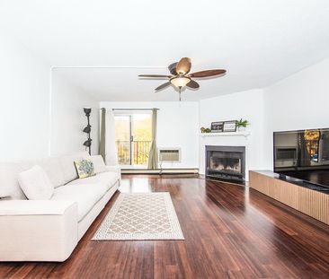For Lease - 1506 Pilgrims Way Unit# 933, Oakville, Ontario - Photo 1