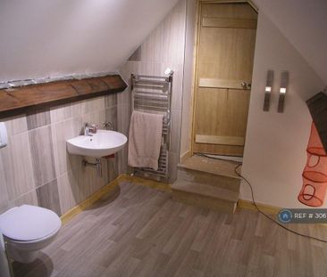 1 bedroom in a house share to rent - Photo 4