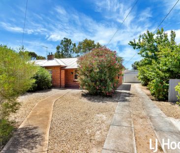3 bedroom family home is now available to rent. - Photo 1