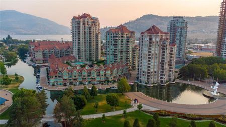 Furnished 2 Bedroom + Den Condo at Discovery Bay – Downtown Kelowna - Photo 2