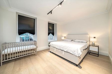 4 bedroom flat to rent - Photo 3