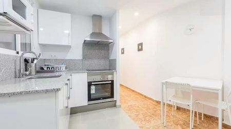 Carrer Justo Vilar, Valencia, Valencian Community 46011 - Photo 4