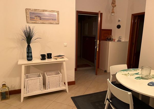 T2 na 1º linha da Praia da Barra com terraço vista mar!