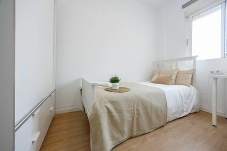 Carrer de Motilla del Palancar, Valencia, Valencian Community 46019 - Foto 2