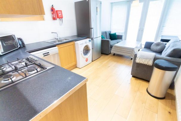 4 bedroom house to rent - Photo 1