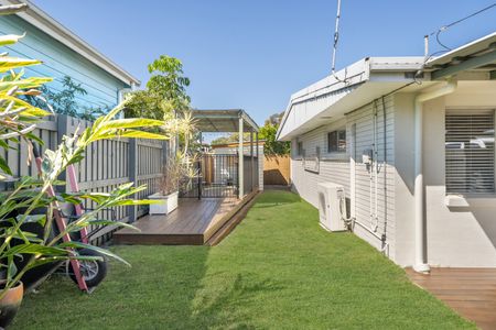 2/14 Dover Road, Margate QLD 4019 - Apartment For Rent - $620 | Domain - Photo 5