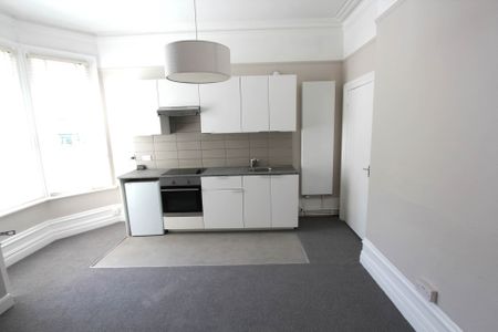 Rowlands Road, Worthing - Photo 2