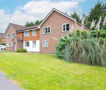 Houlton Court, Bagshot - 1 bedroomProperty for lettings - Seymours - Photo 1