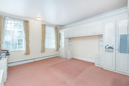 4 bedroom flat to rent - Photo 3