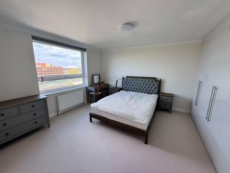 3 Bed Flat, Napier Court, SW6 - Photo 4