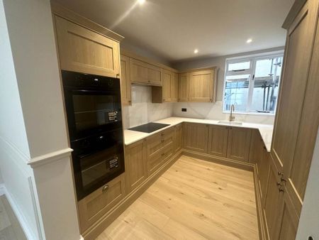 5 bedroom flat to rent - Photo 4