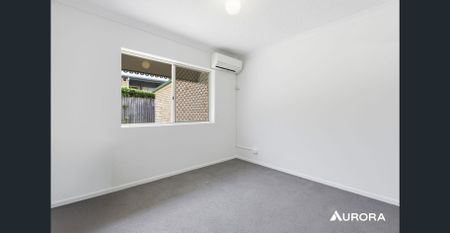 Private Ground Floor Apartment with Spacious Layout and Oversized Balcony - Photo 4