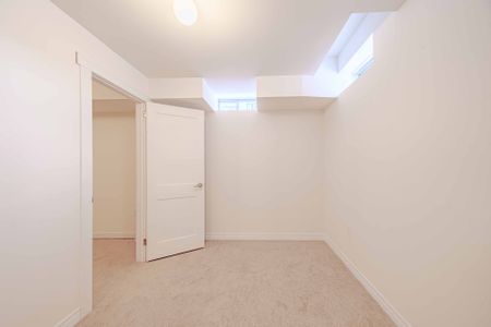 For Lease - 2057 Horace Duncan Crescent Unit# Basement, Oshawa, Ontario - Photo 5