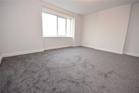 106A, Lidgett Lane, Leeds, West Yorkshire, LS8 1HR - Photo 2