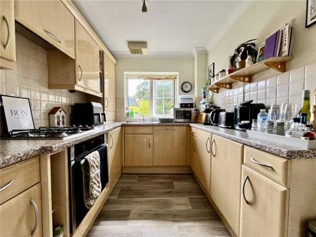2 bedroom apartment to rent - Photo 3