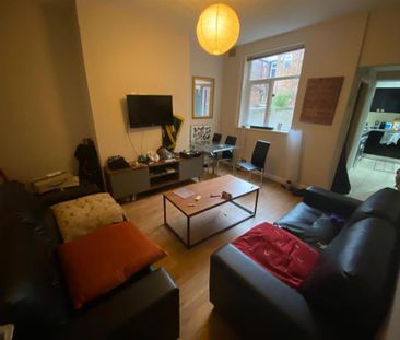 5 bedroom private hall to rent - Photo 1