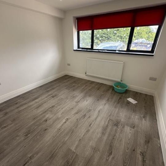 6 Barge Drive, Greater London, UB2 - Photo 1