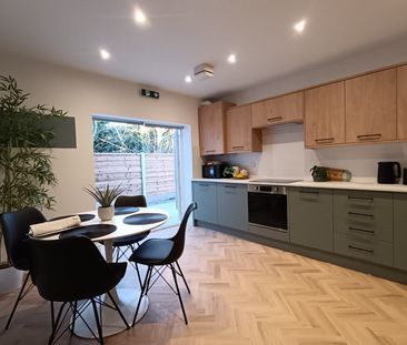 Modern Ensuite Rooms in Newly Refurbished 5-Bed 2 Weeks Free - Photo 3