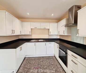 3 bedroom detached house to rent - Photo 6