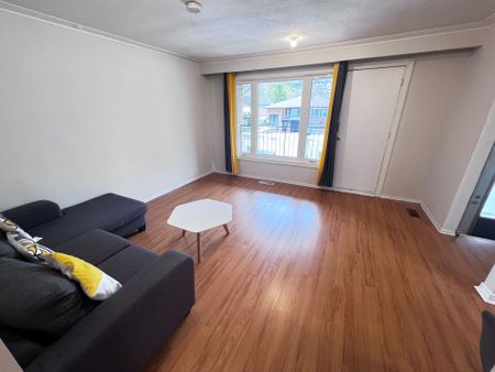 For Lease - 53 James Gray Drive Unit# Upper Level, Toronto, Ontario - Photo 2