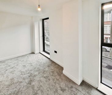 Station Road, Westcliff-On-Sea - Photo 3