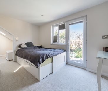 5 bedroom detached house to rent - Photo 3