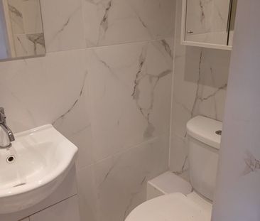 Studio Flat, St. Johns Road, NW11 - Photo 6