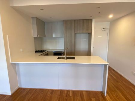 Modern 2-Bedroom Apartment - Photo 3