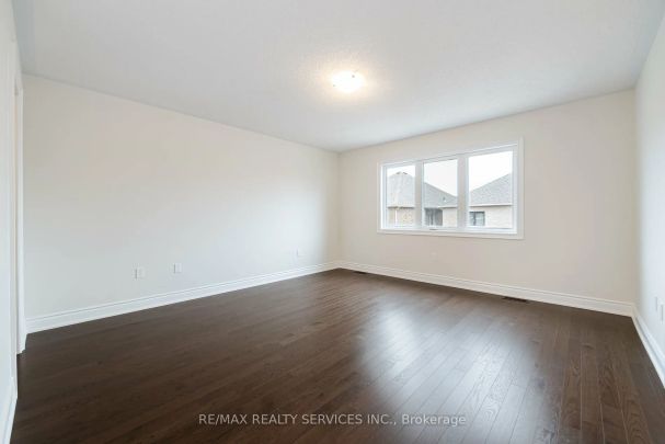 Property For Lease | W9294601 - Photo 1