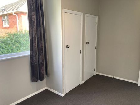 21B Miranda Street, Cannons Creek - Photo 2