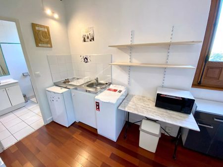 STUDIO MEUBLE A LOUER - BLOIS - REFAIT A NEUF, MOBILIER & EQUIPEMENT COMPLET - Photo 5