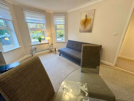 RICHMOND PARK ROAD, CHARMINSTER (P07839) - Photo 2