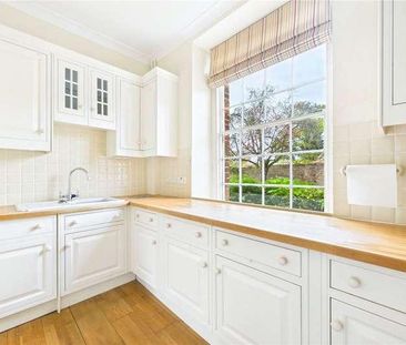 Swallowfield Park, Swallowfield, Reading, Berkshire, RG7 - Photo 3