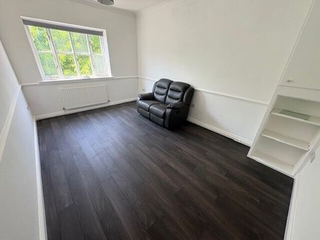 High Green Court, Cannock, WS11 1GR - Photo 3