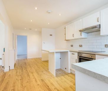 2 bedroom semi-detached bungalow to rent - Photo 6