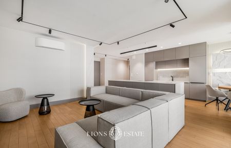 Warszawa, Śródmieście, Warszawa, Śródmieście, Grzybowska - Photo 2