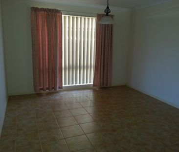 4 Bedroom Property with Pool! - Photo 6